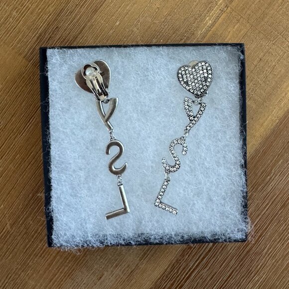 Saint Laurent Opyum - YSL Crystal Heart Clip-On Earrings - Picture 2 of 6